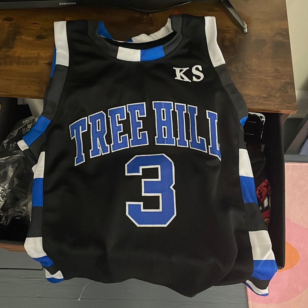 NWOT One Tree Hill Lucas Scott Jersey